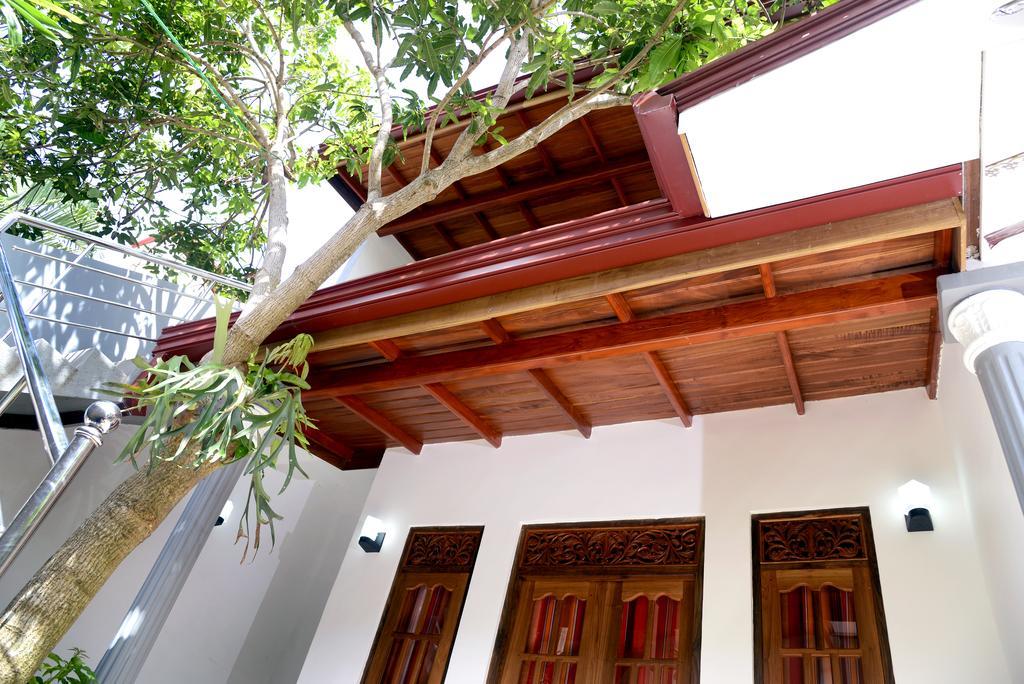 Aayu'S Guest Hotel Bentota Exterior foto